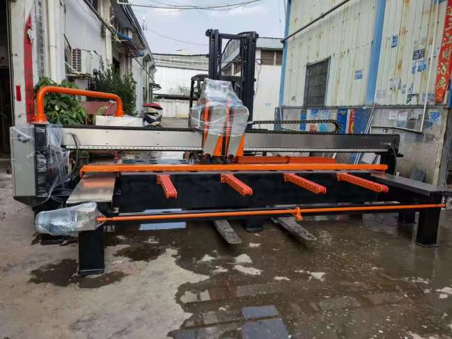3200型數(shù)控橋式雙刀切割機